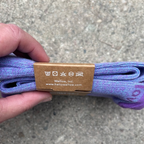 Wellow Premium Compression Socks Medium in Galaxy Twist - Picture 5 of 5